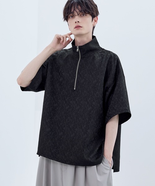 ASTRONOMY(アストロノミー)の「ビッグシルエットハーフジップTシャツ 総柄ジャガード/綿100天竺(Tシャツ/カットソー・メンズ・グレー/ブルーグレー/ワイン/ブラック/ブラック系/チャコール/ホワイト/ブラウン・S/M/L/XL)」の4枚目の写真