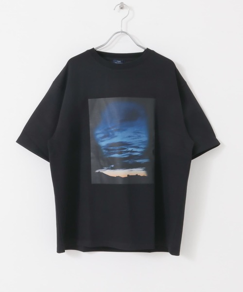 ITEMS URBANRESEARCH（アイテムズ アーバンリサーチ）の「Art Graphic ポンチTシャツ Dawn（Tシャツ/カットソー・メンズ・ブラック/ホワイト・MEDIUM/LARGE）」の22枚目の写真