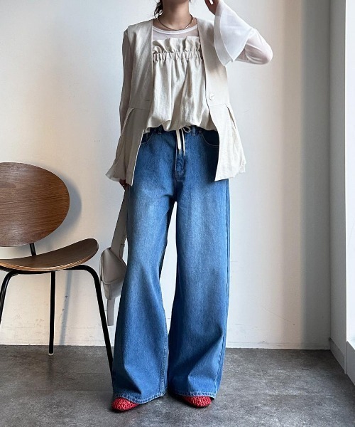 gossip！ロサンゼルス（ゴシップロサンゼルス）の「ドロストデニムワイドパンツ（デニムパンツ・レディース・ライトブルー/ブルー・S/M）」の4枚目の写真
