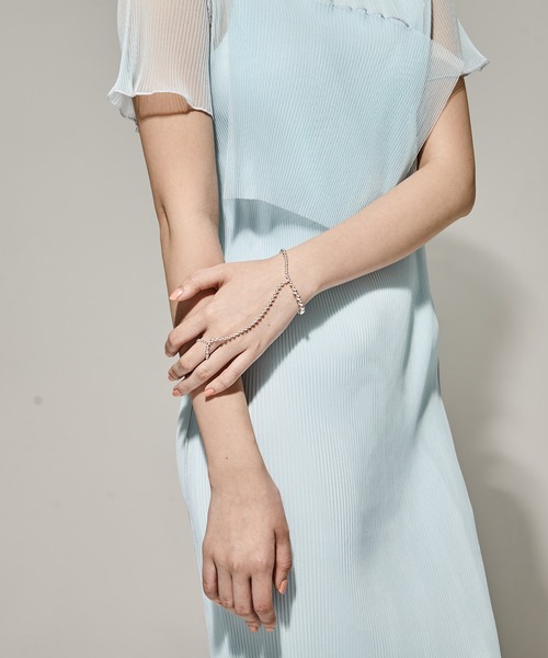 Soierie（ソワリー）の「【Soierie/ソワリー】Pome ball chain finger bracelet/ボールチェーンフィンガーブレスレット（ブレスレット・レディース・シルバー/ゴールド・FREE）」の6枚目の写真