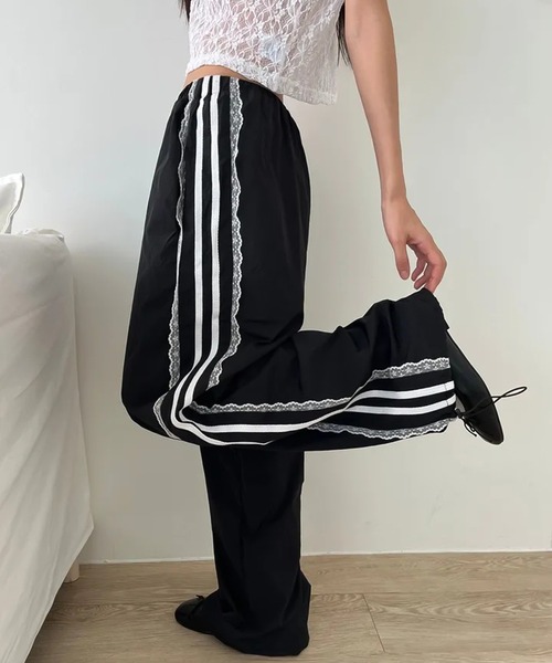 Girly Doll(ガーリードール)の「サイドレースラインパンツ(その他パンツ・レディース・ホワイト/ブラック・F)」の14枚目の写真
