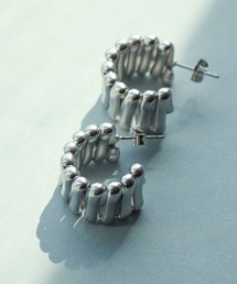 リブマットフープピアス