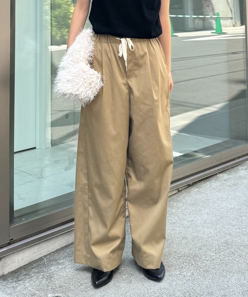 CIAOPANIC TYPY（チャオパニックティピー）の「【低身長・高身長対応/サイズ展開あり】スタイルアップ柔らかワイドイージーパンツ/デニム/スラックス（デニムパンツ・レディース・サックスブルー/ブルー/ブラック/ホワイト/ネイビー/ブラック系その他/グレー/ベージュ/ブラウン・SMALL/MEDIUM/LARGE/X-SMALL/X-LARGE）」の21枚目の写真