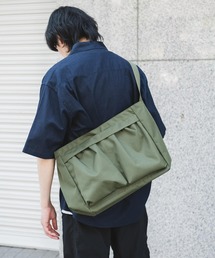 URBAN RESEARCH DOORS | 撥水マルチポケットヘルメットショルダー(ショルダーバッグ)