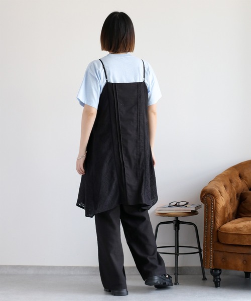 cepo(セポ)の「スカラップ刺繍キャミワンピース(ワンピース・レディース・オフホワイト/ブラック・M)」の5枚目の写真