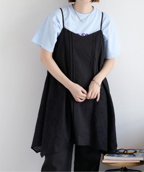 cepo(セポ)の「スカラップ刺繍キャミワンピース(ワンピース・レディース・オフホワイト/ブラック・M)」の8枚目の写真