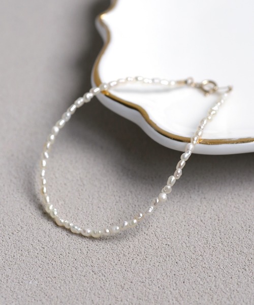 SIENA ROSE(シエナロゼ)の「ライスパールブレスレット(ブレスレット・レディース・イエローゴールド・FREE)」の5枚目の写真