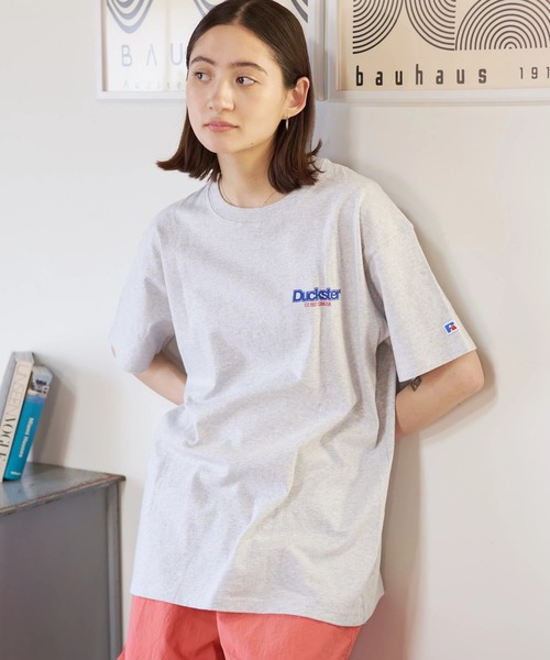 Russell Athletic(ラッセルアスレティック)の「Duckster/ダックスター RIUSSEL ATHLETIC 別注TEE(Rロゴ)(Tシャツ/カットソー・メンズ・ブラック/ライトグレー/ホワイト・LARGE/MEDIUM/X-LARGE)」の12枚目の写真