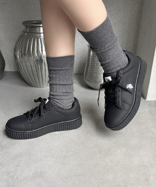 U.S. POLO ASSN.(ユーエスポロアッスン)の「U.S. POLO ASSN 厚底ボリュームソール ワンポイント ローカットスニーカー(スニーカー・レディース・ブラック/ホワイト/ブラック×ホワイト・22.5cm/23cm/23.5cm/24cm/24.5cm/25cm/25.5cm/26cm/26.5cm/27cm)」の5枚目の写真