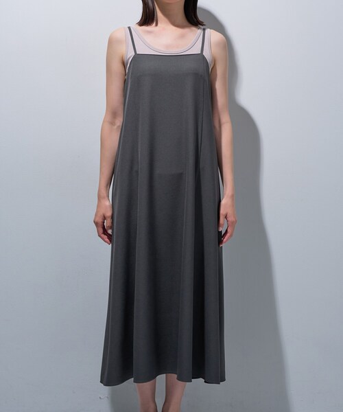 INDIVI（インディヴィ）の「【UVケア】エアリージョーゼット キャミワンピース（ワンピース・レディース・ダークグレー/ブラウン系/ブラック・38/34/15 /13/05）」の17枚目の写真