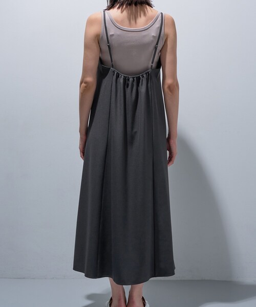 INDIVI（インディヴィ）の「【UVケア】エアリージョーゼット キャミワンピース（ワンピース・レディース・ダークグレー/ブラウン系/ブラック・38/34/15 /13/05）」の19枚目の写真