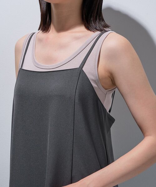 INDIVI（インディヴィ）の「【UVケア】エアリージョーゼット キャミワンピース（ワンピース・レディース・ダークグレー/ブラウン系/ブラック・38/34/15 /13/05）」の22枚目の写真