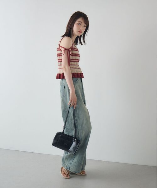 kivi(キヴィ)の「frills border knit(タンクトップ・レディース・ベージュ/グリーン/ホワイト・FREE)」の8枚目の写真