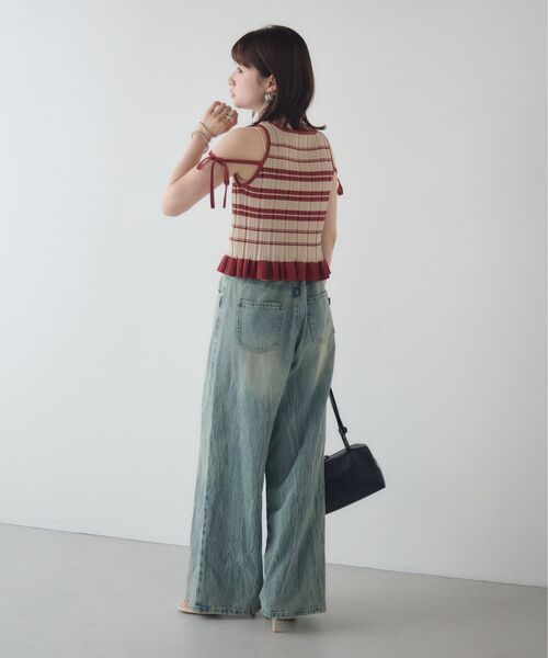 kivi(キヴィ)の「frills border knit(タンクトップ・レディース・ベージュ/グリーン/ホワイト・FREE)」の9枚目の写真