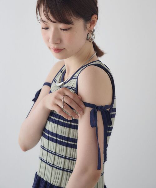 kivi(キヴィ)の「frills border knit(タンクトップ・レディース・ベージュ/グリーン/ホワイト・FREE)」の22枚目の写真