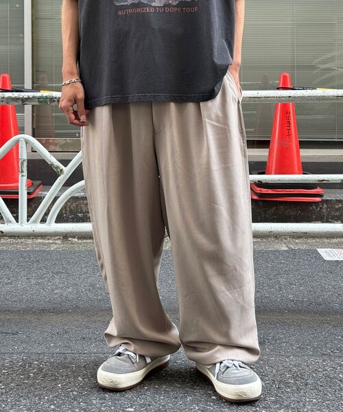 CIAOPANIC(チャオパニック)の「ワイドスラックスパンツ(その他パンツ・メンズ・チャコールグレー/ブラック/ベージュ・LARGE/MEDIUM)」の1枚目の写真