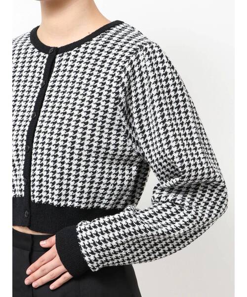 EMODA（エモダ）の「ハウンズトゥースツインニット（ニット/セーター・レディース・グレー/ブラック/ベージュ・FREE）」の16枚目の写真