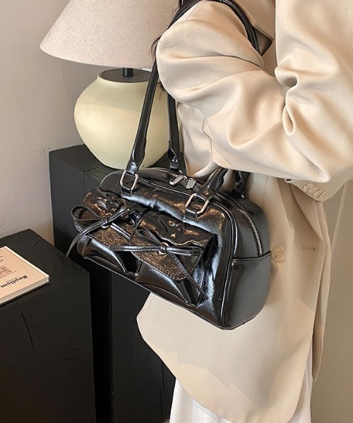 yuue' ( wear )（ユーイ）の「ダブルリボンポケットボストンバッグ（ボストンバッグ・レディース・シルバー/ブラック/アイボリー/レッド・FREE）」の18枚目の写真