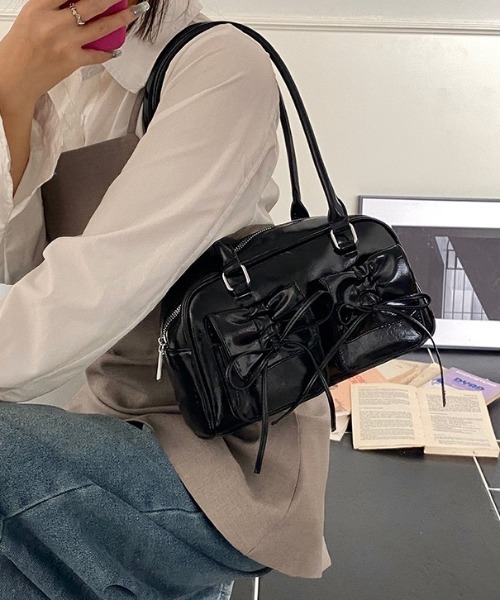 yuue' ( wear )（ユーイ）の「ダブルリボンポケットボストンバッグ（ボストンバッグ・レディース・シルバー/ブラック/アイボリー/レッド・FREE）」の20枚目の写真