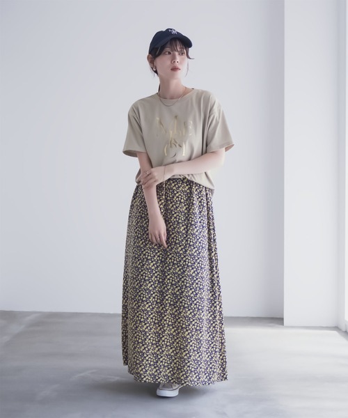 Mac-House(マックハウス)の「Idnes MERCI箔プリントTシャツ(Tシャツ/カットソー・レディース・キャメル/ベージュ/オフホワイト・M)」の15枚目の写真