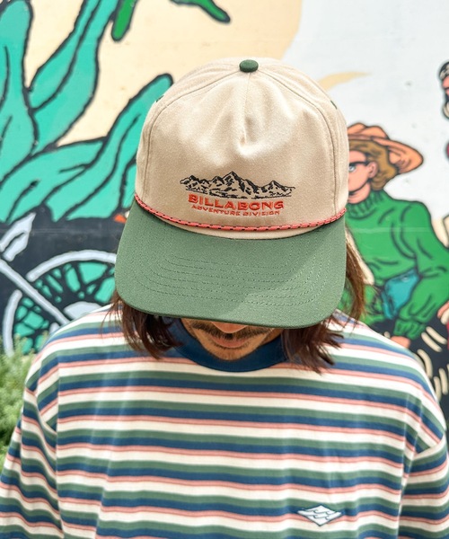 BILLABONG(ビラボン)の「BILLABONG メンズ 24A551514-ADIV STRAP キャップ 【2025年秋冬モデル】/ビラボン刺繍キャップ(帽子)(キャップ・メンズ・グリーン系その他/ブラック・FREE)」の1枚目の写真