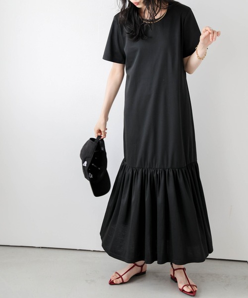 AMELY(エミリー)の「ギャザーTシャツワンピース(ワンピース・レディース・ブラック/カーキブラウン/グレー・フリー)」の6枚目の写真