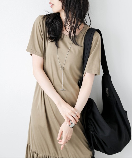 AMELY(エミリー)の「ギャザーTシャツワンピース(ワンピース・レディース・ブラック/カーキブラウン/グレー・フリー)」の20枚目の写真