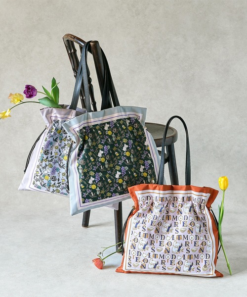 MOOMIN（ムーミン）の「【MOOMIN】(ムーミン) スカーフ トートバッグ RMSC-01（トートバッグ・レディース・レッド/ブラック/ブルー/スモークピンク/ブルーグリーン/グレイッシュベージュ・ONE SIZE）」の2枚目の写真