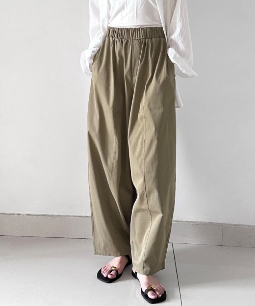 Doux Belle（ドゥーベル）の「イージーコクーンパンツ（その他パンツ・レディース・カーキ/ブラック/ブルー/ネイビー/モカ/ホワイト・MEDIUM）」の13枚目の写真