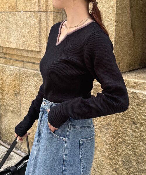 Thevon(ゼボン)の「バイカラーキーネックリブニット(ニット/セーター・レディース・アイボリー/ブラック/グレー/グリーン・FREE)」の15枚目の写真