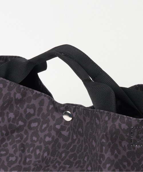 HELIOPOLE（エリオポール）の「CARRY ALL BAG（ショルダーバッグ・レディース・ブラック/ダークブラウン・FREE）」の6枚目の写真