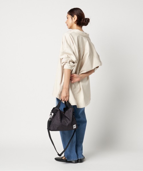 HELIOPOLE（エリオポール）の「CARRY ALL BAG（ショルダーバッグ・レディース・ブラック/ダークブラウン・FREE）」の13枚目の写真