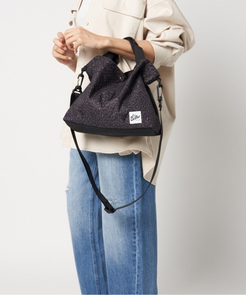 HELIOPOLE（エリオポール）の「CARRY ALL BAG（ショルダーバッグ・レディース・ブラック/ダークブラウン・FREE）」の15枚目の写真