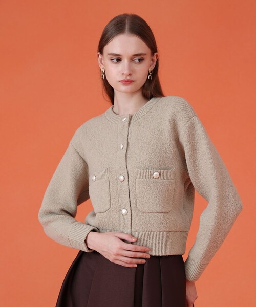 ANAYI（アナイ）の「ウールブークレブルゾン カーディガン（カーディガン/ボレロ・レディース・ブラック/ベージュ/オフホワイト/トップグレー・38/36）」の4枚目の写真