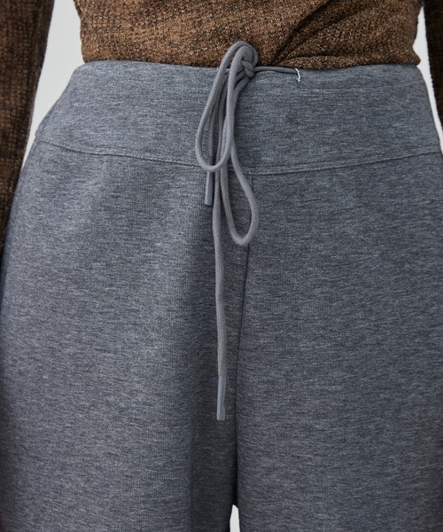 SUWDEE(スーディー)の「straight sweat pants(スウェットパンツ・レディース・ダークグレー/ブラック/グレー・FREE)」の16枚目の写真