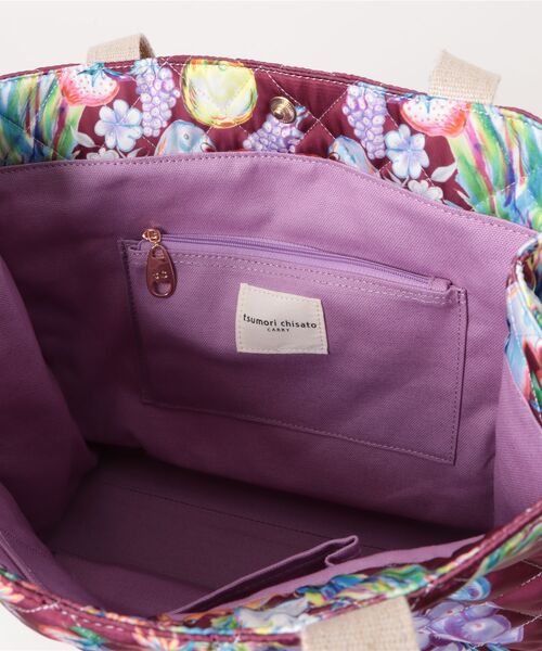 tsumori chisato CARRY（ツモリチサトキャリー）の「トートバッグ　ツモリチサト　ｔｃアニマルキルト（トートバッグ・レディース・ワインレッド/ブラック・FREE）」の5枚目の写真