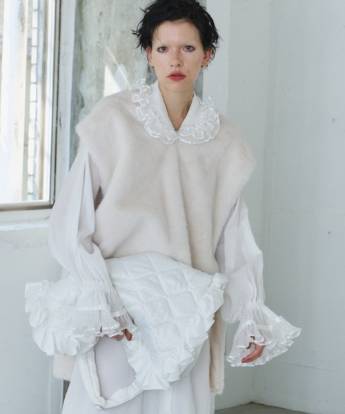 PERNA（ペルナ）の「まくらキルティングショルダーバッグ（ショルダーバッグ・レディース・ブラック/ホワイト・FREE）」の6枚目の写真