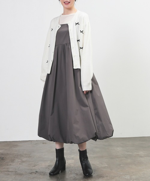 Honeys(ハニーズ)の「バルーンキャミワンピース(ワンピース・レディース・チャコール/ピンクベージュ/ブラック・L/M/S/LL)」の9枚目の写真