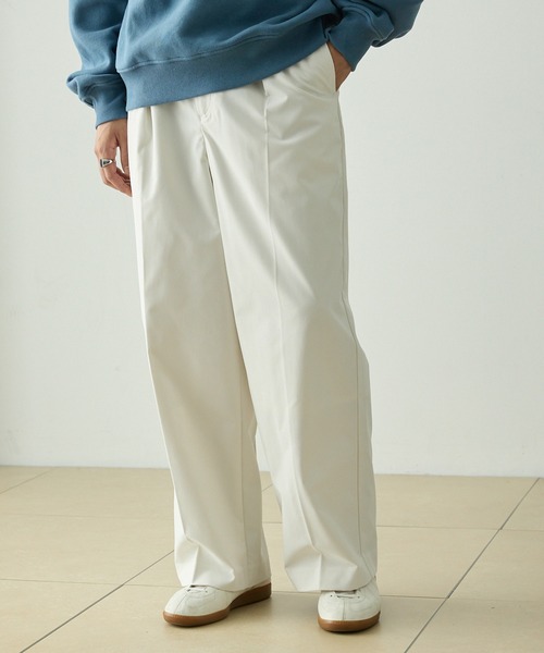 EMMA CLOTHES（エマクローズ）の「センタークリースタックワイドチノパンツ / UVカット・イージーケア（チノパンツ・メンズ・アイボリー/ブラック/ダークネイビー/ベージュ・M/S/L）」の19枚目の写真