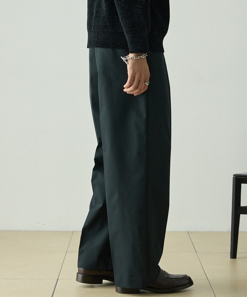 EMMA CLOTHES（エマクローズ）の「センタークリースタックワイドチノパンツ / UVカット・イージーケア（チノパンツ・メンズ・アイボリー/ブラック/ダークネイビー/ベージュ・M/S/L）」の10枚目の写真