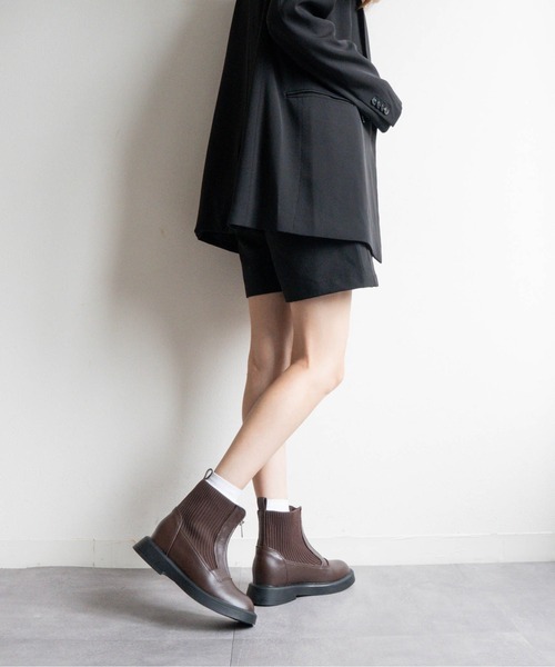 Fabby fabby（ファビィーファビィー）の「サイドニットセンタージップデザインブーツ（ブーツ・レディース・ブラック/ブラウン/シルバー・MEDIUM/LARGE）」の18枚目の写真