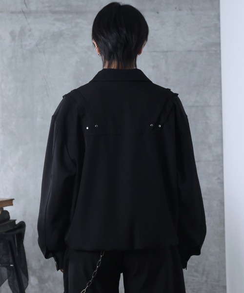 Confirm(コンファーム)の「プリーツ リベット ショート ダブルジップブルゾン ユニセックス(ブルゾン・メンズ・ブラック/グレー・M/L)」の16枚目の写真