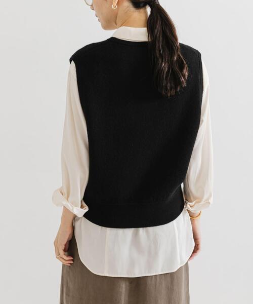 URBAN RESEARCH(アーバンリサーチ)の「ウールカシミヤVネックニットベスト(ニット/セーター・レディース・ブラック/グレー・FREE)」の9枚目の写真