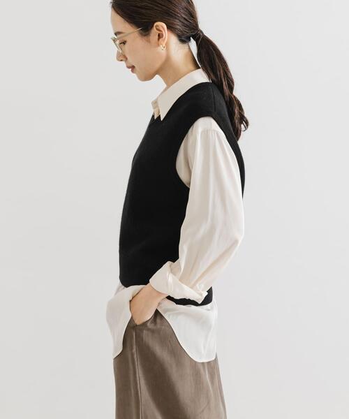 URBAN RESEARCH(アーバンリサーチ)の「ウールカシミヤVネックニットベスト(ニット/セーター・レディース・ブラック/グレー・FREE)」の8枚目の写真