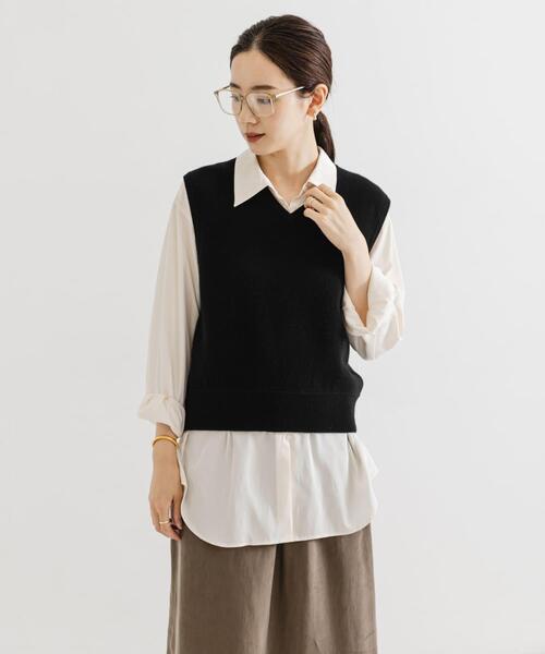 URBAN RESEARCH(アーバンリサーチ)の「ウールカシミヤVネックニットベスト(ニット/セーター・レディース・ブラック/グレー・FREE)」の7枚目の写真