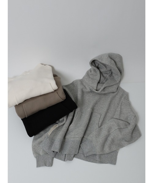 Ungrid(アングリッド)の「【WEB限定】スリットワイドパーカー(パーカー・レディース・ブラック/ライトグレー/モカ/オフホワイト・FREE)」の16枚目の写真