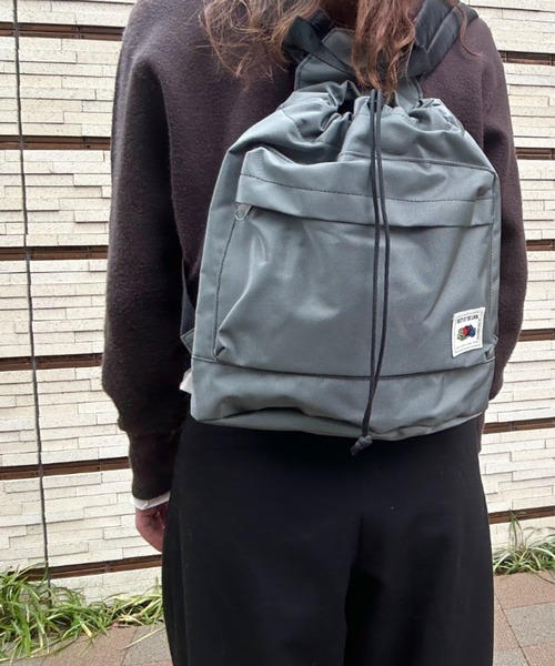 FRUIT OF THE LOOM(フルーツオブザルーム)の「FRUIT OF THE LOOM/フルーツオブザルーム COLOR PURSE BACKPACK(バックパック/リュック・レディース・グリーン/レッド/ピンク/イエロー/ベージュ/カーキ/ブラック/杢グレー・ONE SIZE)」の14枚目の写真