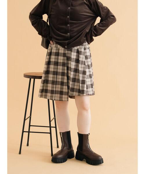 ehka sopo(エヘカソポ)の「アシメプリーツミニスカート(スカート・レディース・グレー/チャコールグレー/ベージュ・F)」の3枚目の写真