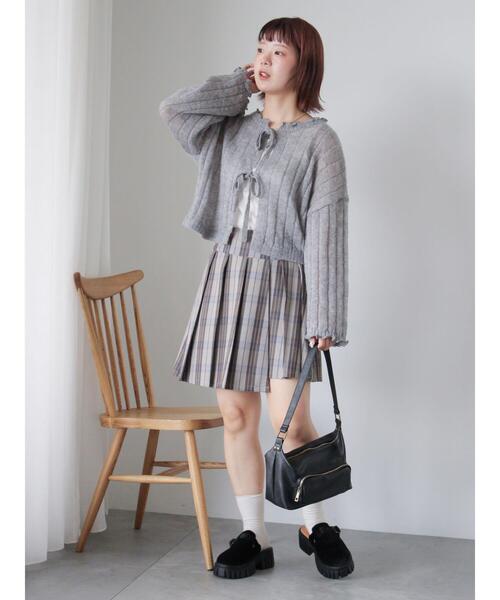 ehka sopo(エヘカソポ)の「アシメプリーツミニスカート(スカート・レディース・グレー/チャコールグレー/ベージュ・F)」の16枚目の写真