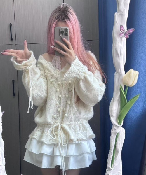 VIBGYOR（ヴィブジョー）の「【LAMPOON】ポンポンニットカーディガン（カーディガン/ボレロ・レディース・グレー/アイボリー・FREE）」の4枚目の写真